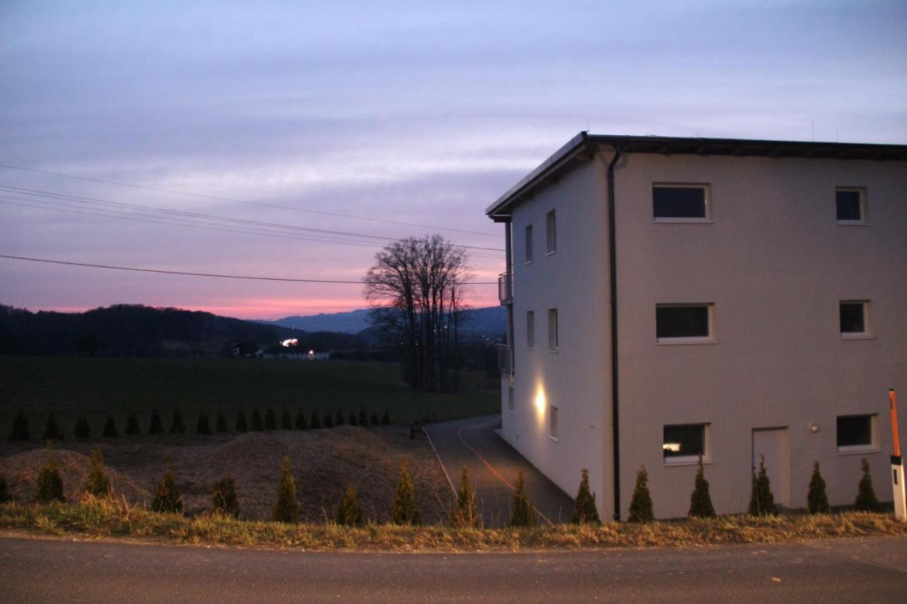 Workers Appartements Kreuzwirt Engerwitzdorf ภายนอก รูปภาพ